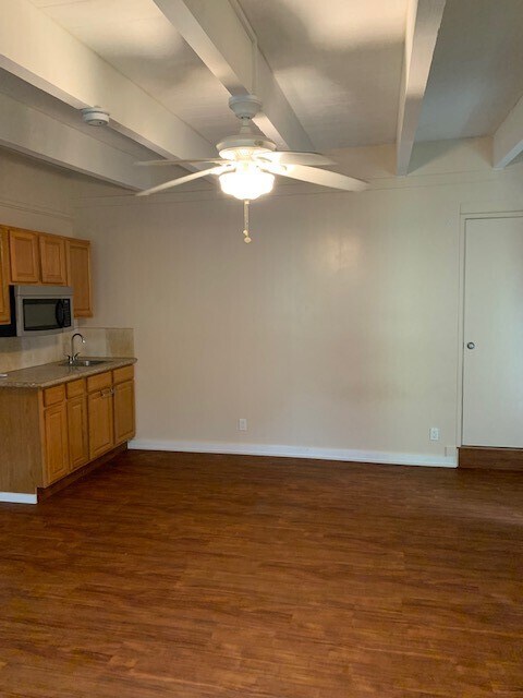Building Photo - 1233 Keolu Dr