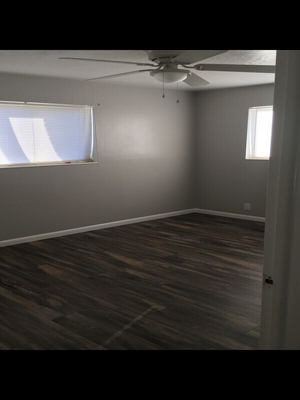 Building Photo - 833 W 3600 S