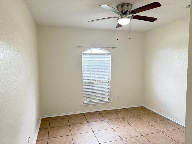 Building Photo - 2602 BigLeaf Dr...  LONGHORN PROPERTIES... 254-526-0382