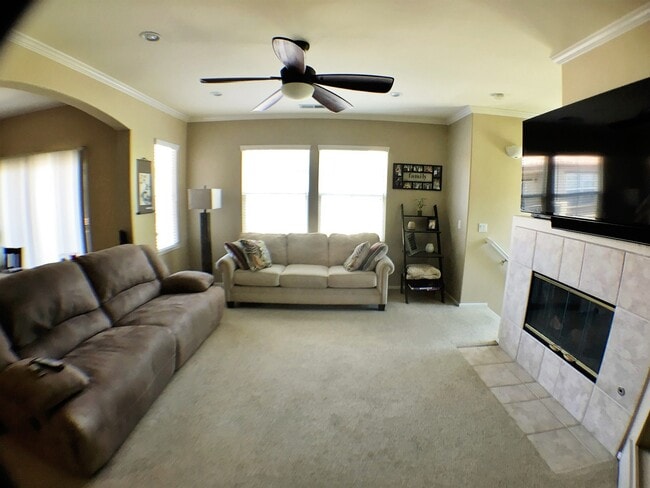 Building Photo - Air Conditioned Oceanside home!!!