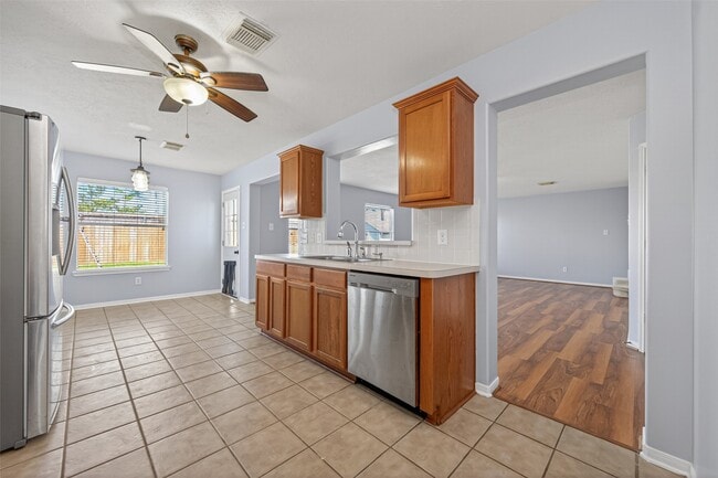 Building Photo - 19215 Hikers Trail Dr