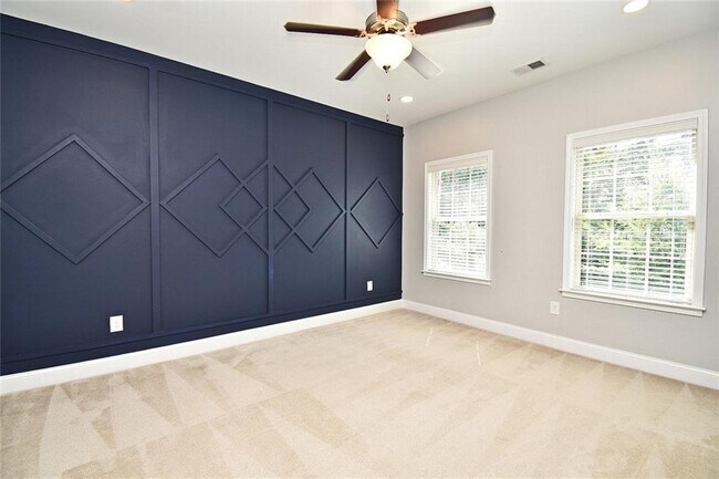 Building Photo - 2625 Hickory Hill Dr
