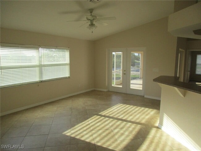 Building Photo - 3303 SW 8th Ct