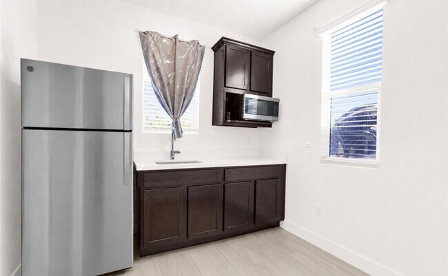 Building Photo - 9398 Noble Fir Rdg Ave