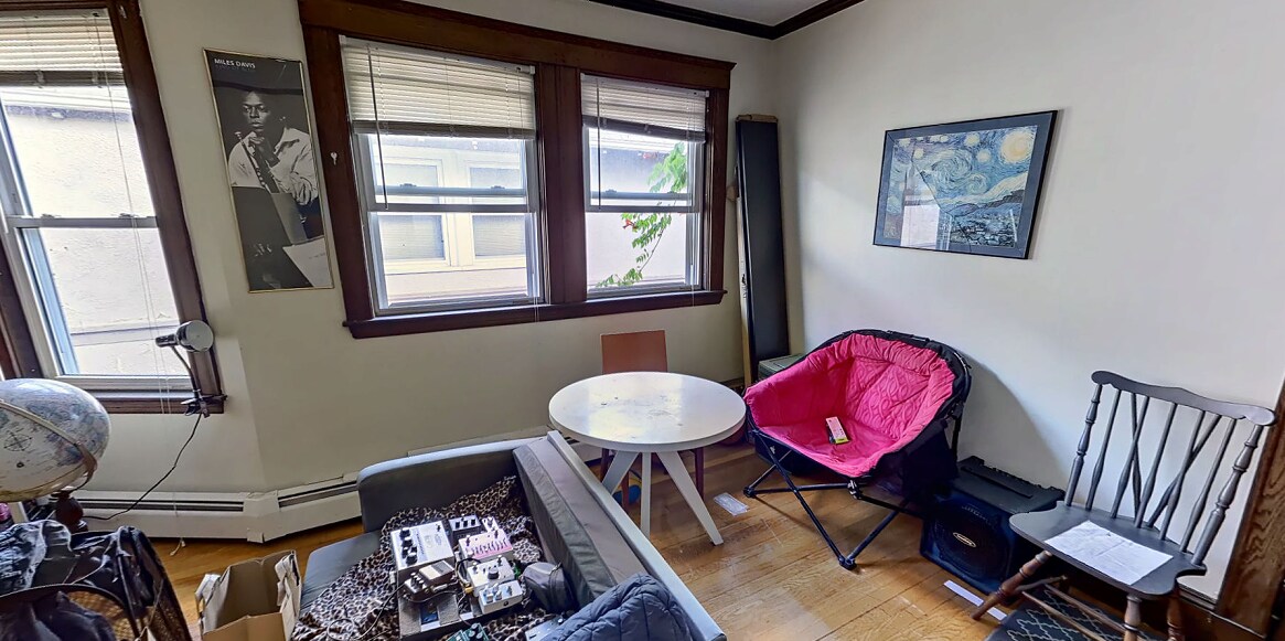 Building Photo - 785 Washington St