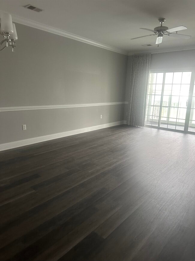 Building Photo - 4140 Hibiscus Dr