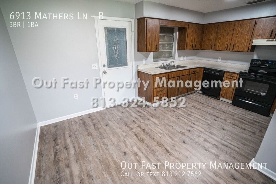 Building Photo - 6913 Mathers Ln