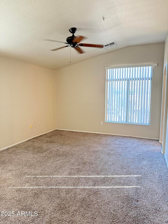 Building Photo - 2150 E Bell Rd