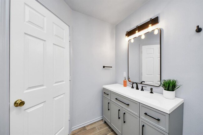 Building Photo - 11754 Green Coral Drive