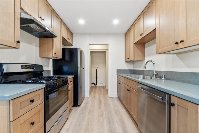 Building Photo - 6431 Brown