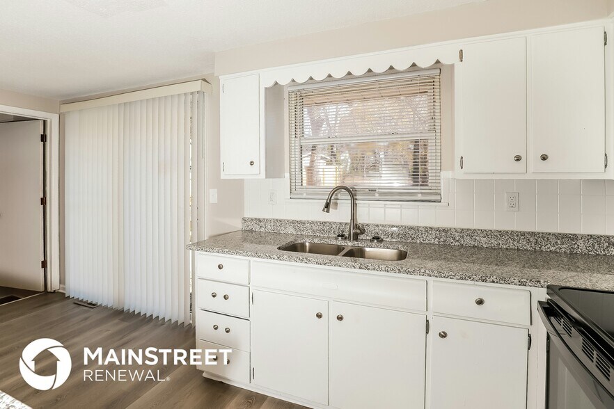 Building Photo - 4259 NE Kelsey Rd