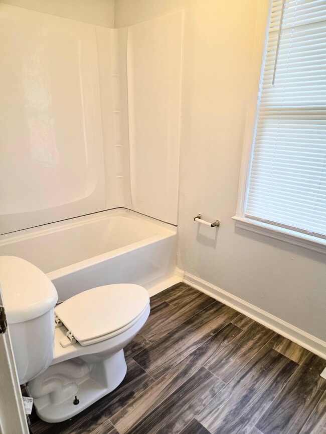 Building Photo - 4438 Coopers Creek Dr SE