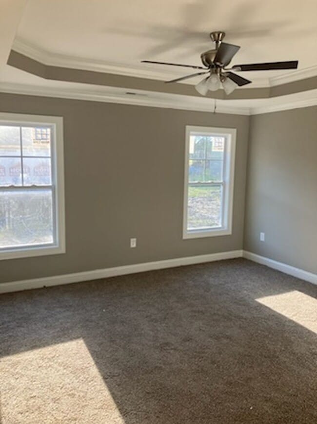Building Photo - 5240 Castlewood Dr