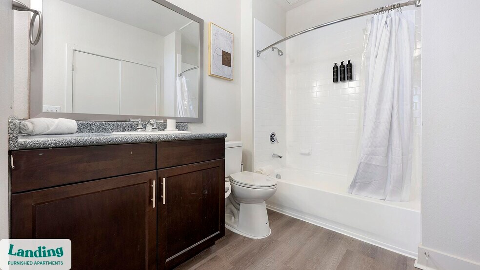 Building Photo - 810 W St Johns Ave