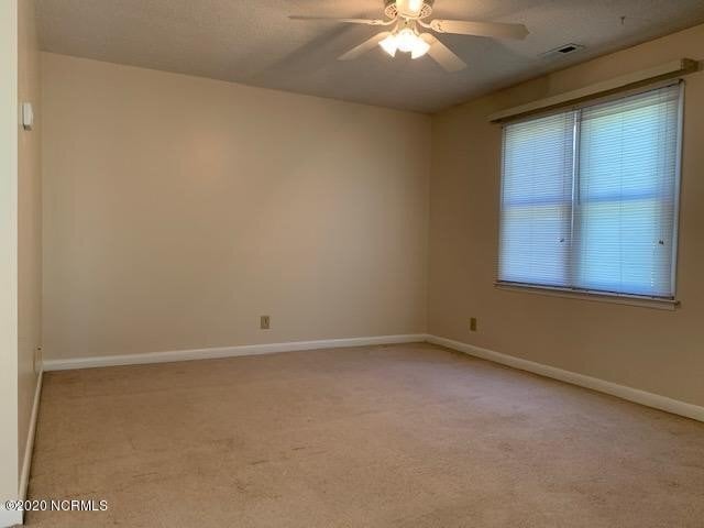 Building Photo - Gorgeous 1 Bedroom Townhouse 5A Port West Ct.