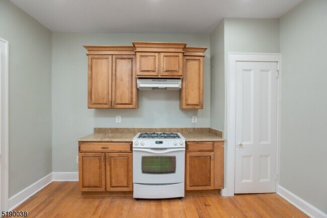 Building Photo - 31 Cloverhill Pl