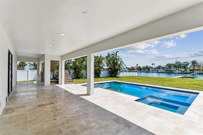 Building Photo - 3 Treasure Ln