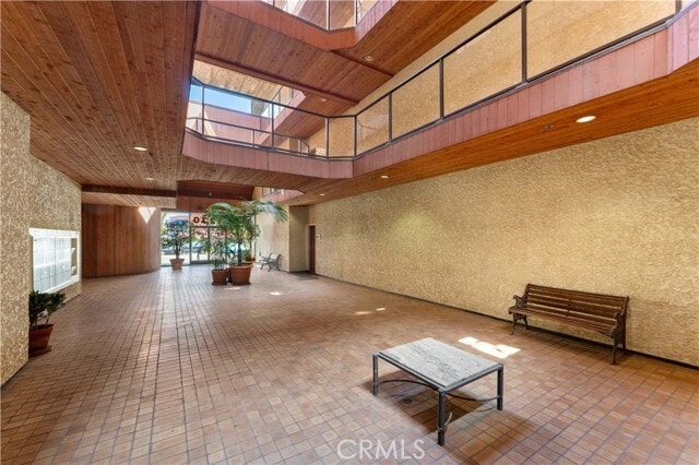 Building Photo - 1230 E Ocean Blvd