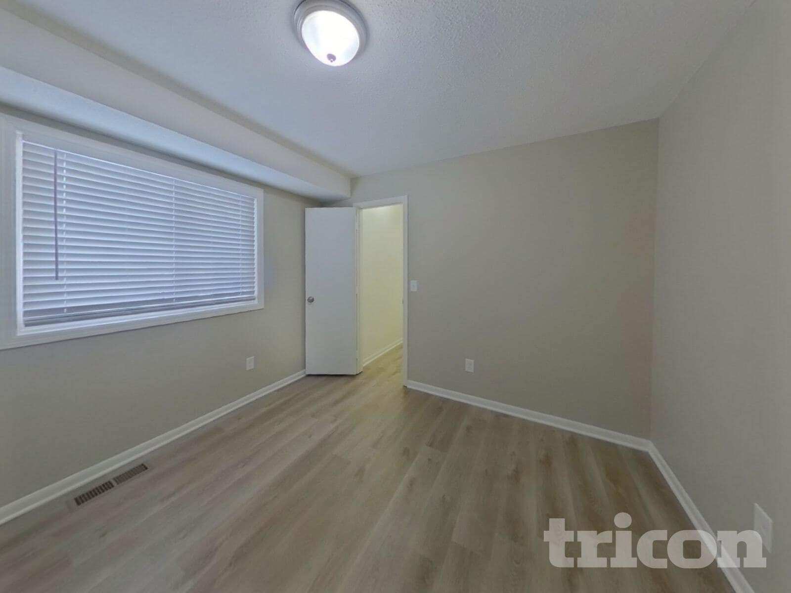 Building Photo - 14098 Yosemite Ave S