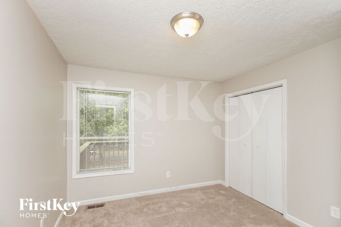 Building Photo - 1282 Shiloh Trail E Northwest