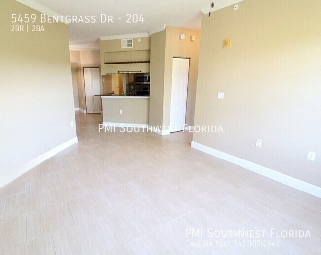 Building Photo - 5459 Bentgrass Dr
