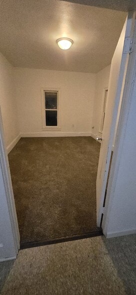 Building Photo - 1302 2nd Ave N