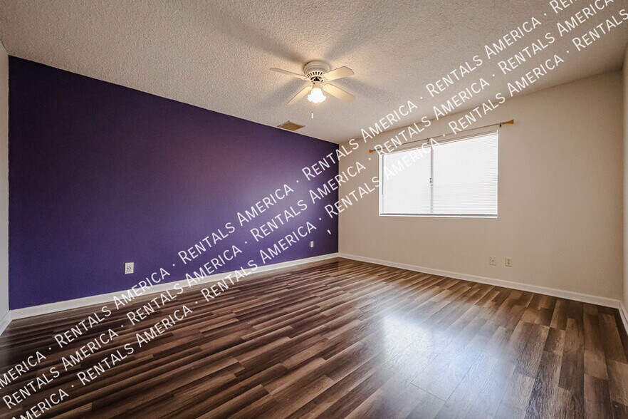 Building Photo - 1117 W Auburn Dr