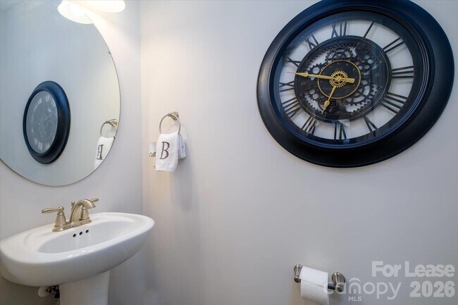 Building Photo - 8156 Merryvale Ln