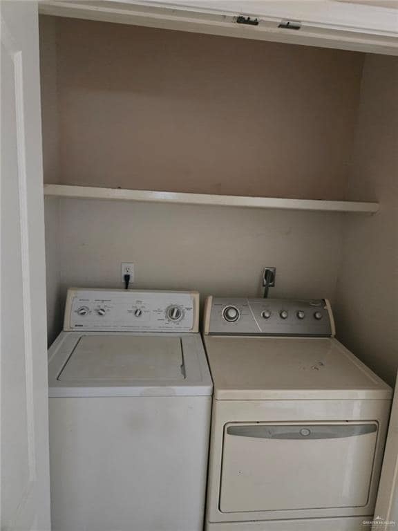 Building Photo - 13 Tampa St