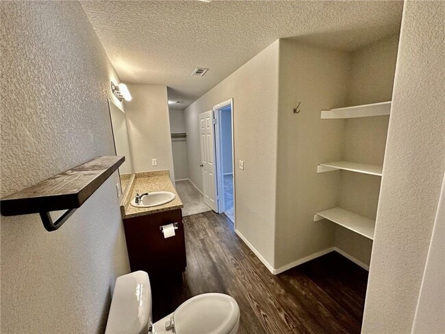 Building Photo - 6206 SW Warrington Rd