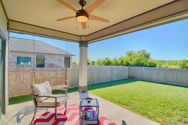 Building Photo - Cozy 3BR/2BA Home with Covered Deck & Fenc...