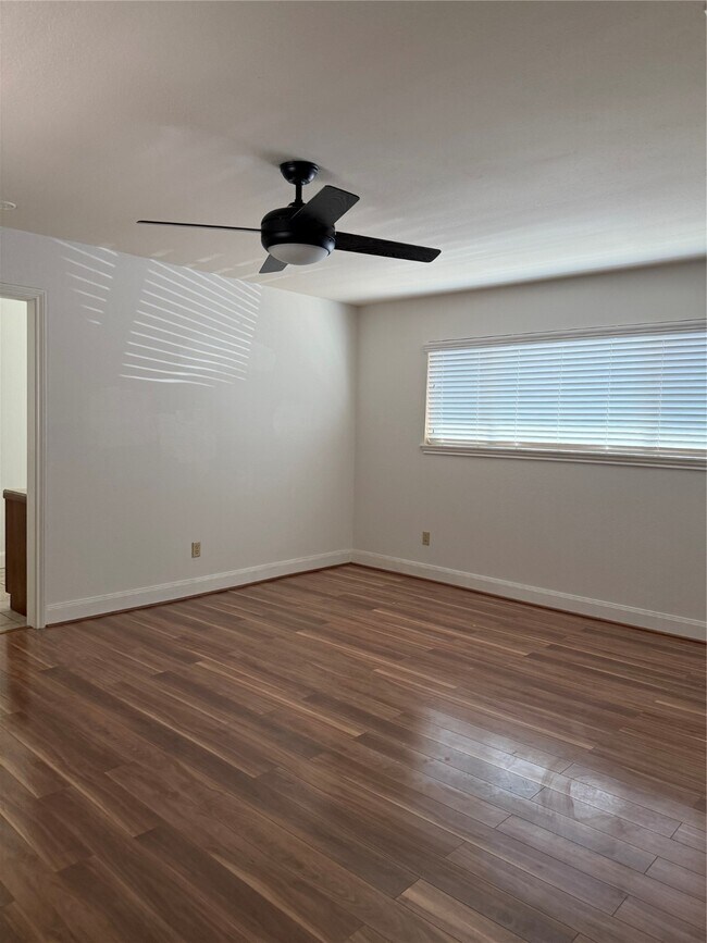 Building Photo - 2914 Shadowdale Dr