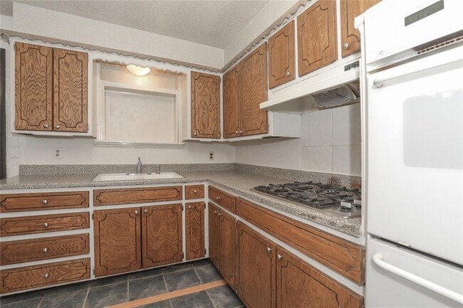 Building Photo - 24 SW 54th St