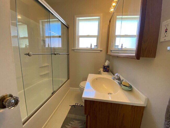 Building Photo - Charming 3-Bedroom Home with Massive Detac...