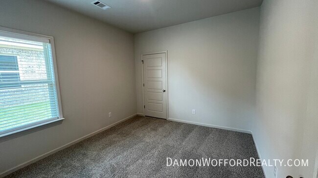 Building Photo - 531 Vista Pointe Dr