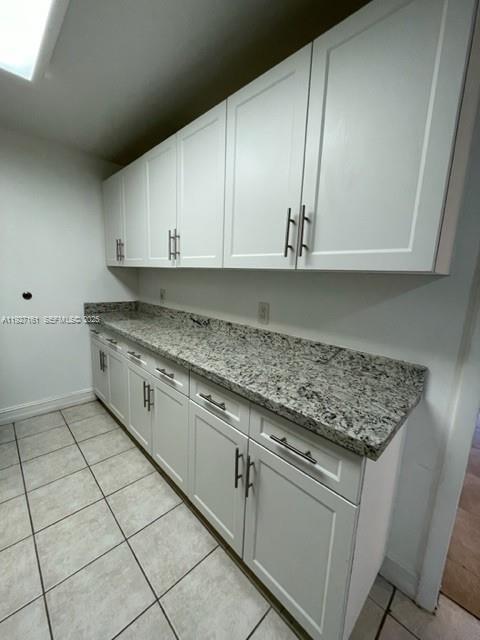 Building Photo - 9721 E Bay Harbor Dr