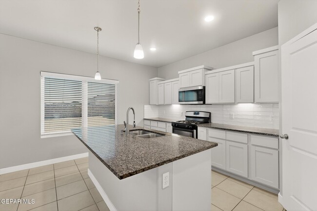 Building Photo - 13808 Garforth Ave