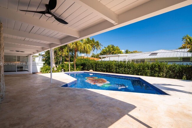 Building Photo - 669 S Mashta Dr