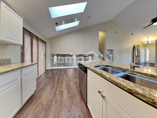 Building Photo - 6845 Watergreen Ct