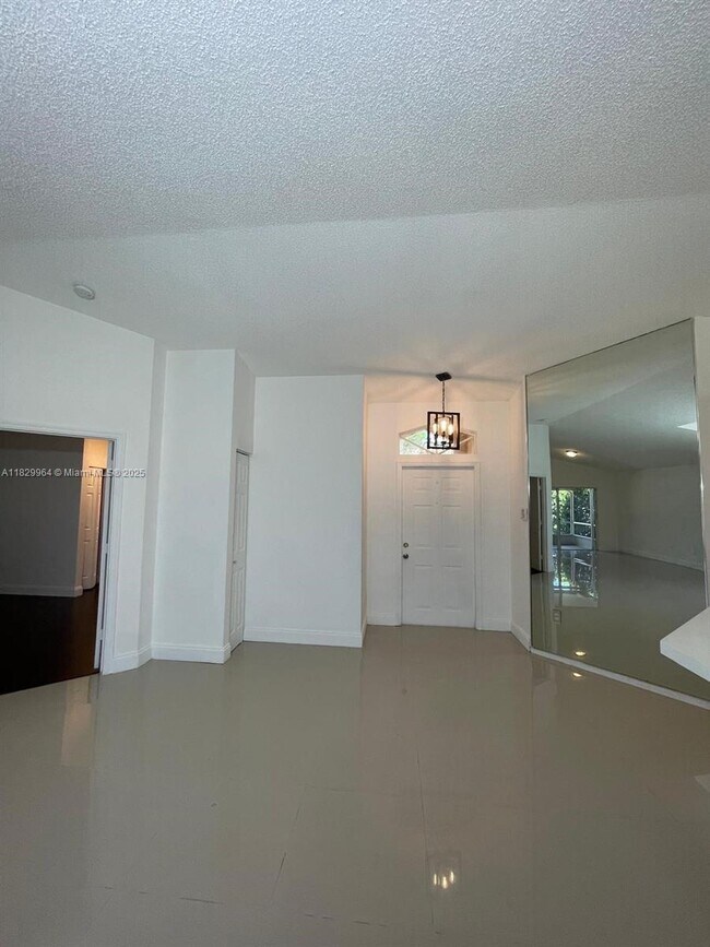 Building Photo - 4136 Sapphire Terrace