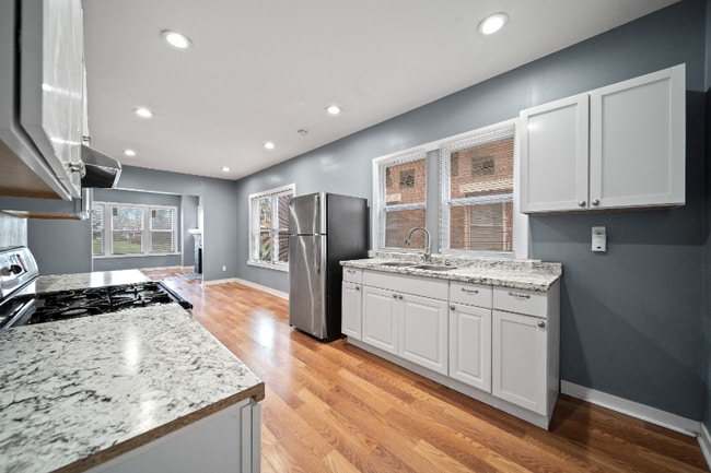 Building Photo - 1673 Calvert Ave