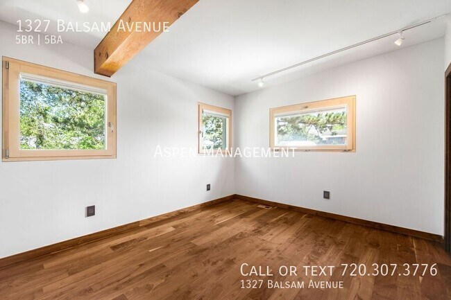Building Photo - 1327 Balsam Ave