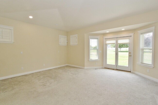 Building Photo - 4109 E Man O War Dr