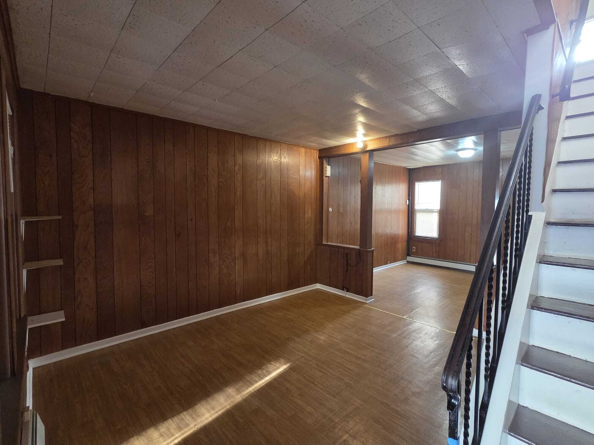 Building Photo - 301 S Logan Ave