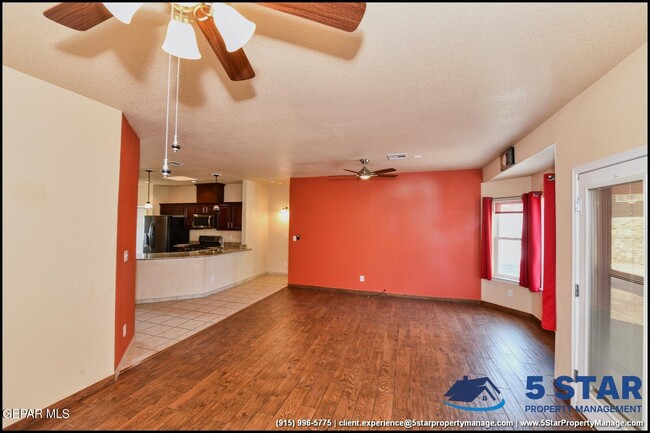 Building Photo - 11989 Mesquite Miel Dr