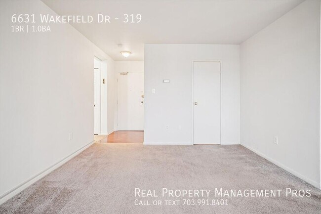 Building Photo - 6631 Wakefield Dr