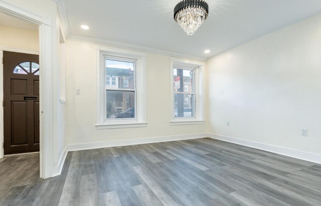 Building Photo - 46 W Washington Ln