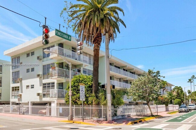 Building Photo - 1400 Pennsylvania Ave