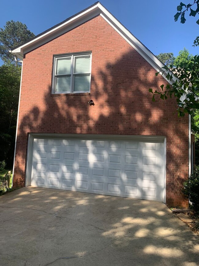 Building Photo - 4BR in Oconee County Available April 11 - ...