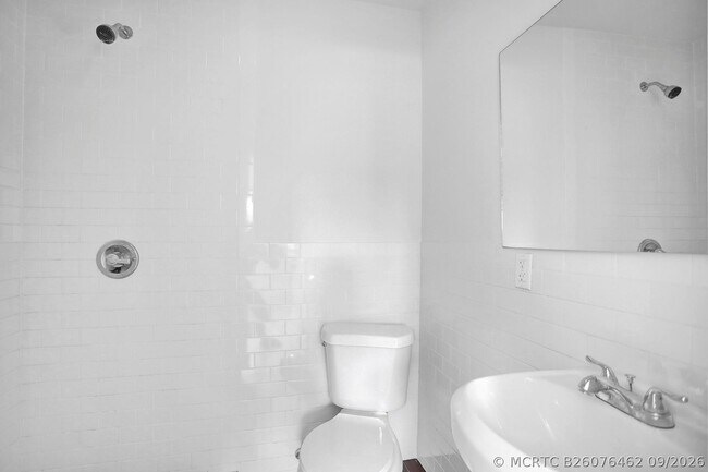 Building Photo - 8240 NW 1st Pl